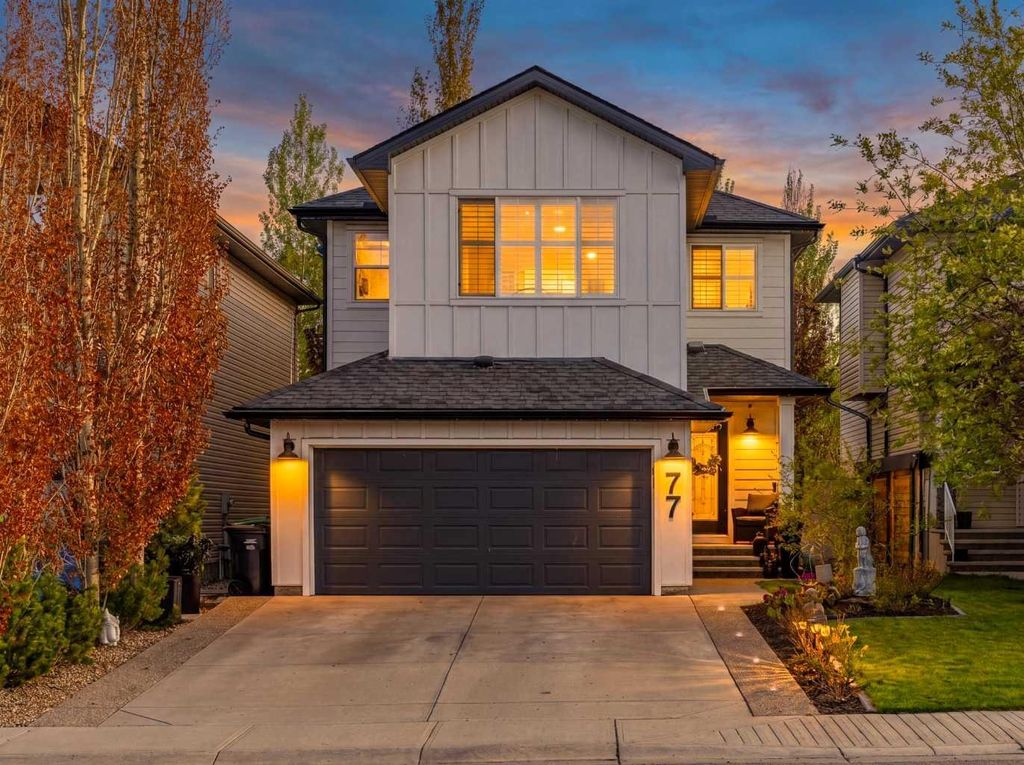 Photo of 77 Everbrook Drive SW, Calgary, AB T2Y 0A4 (MLS # A2314173)