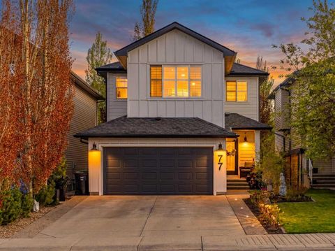 Photo of 77 Everbrook Drive SW, Calgary, AB T2Y 0A4 (MLS # A2314173)