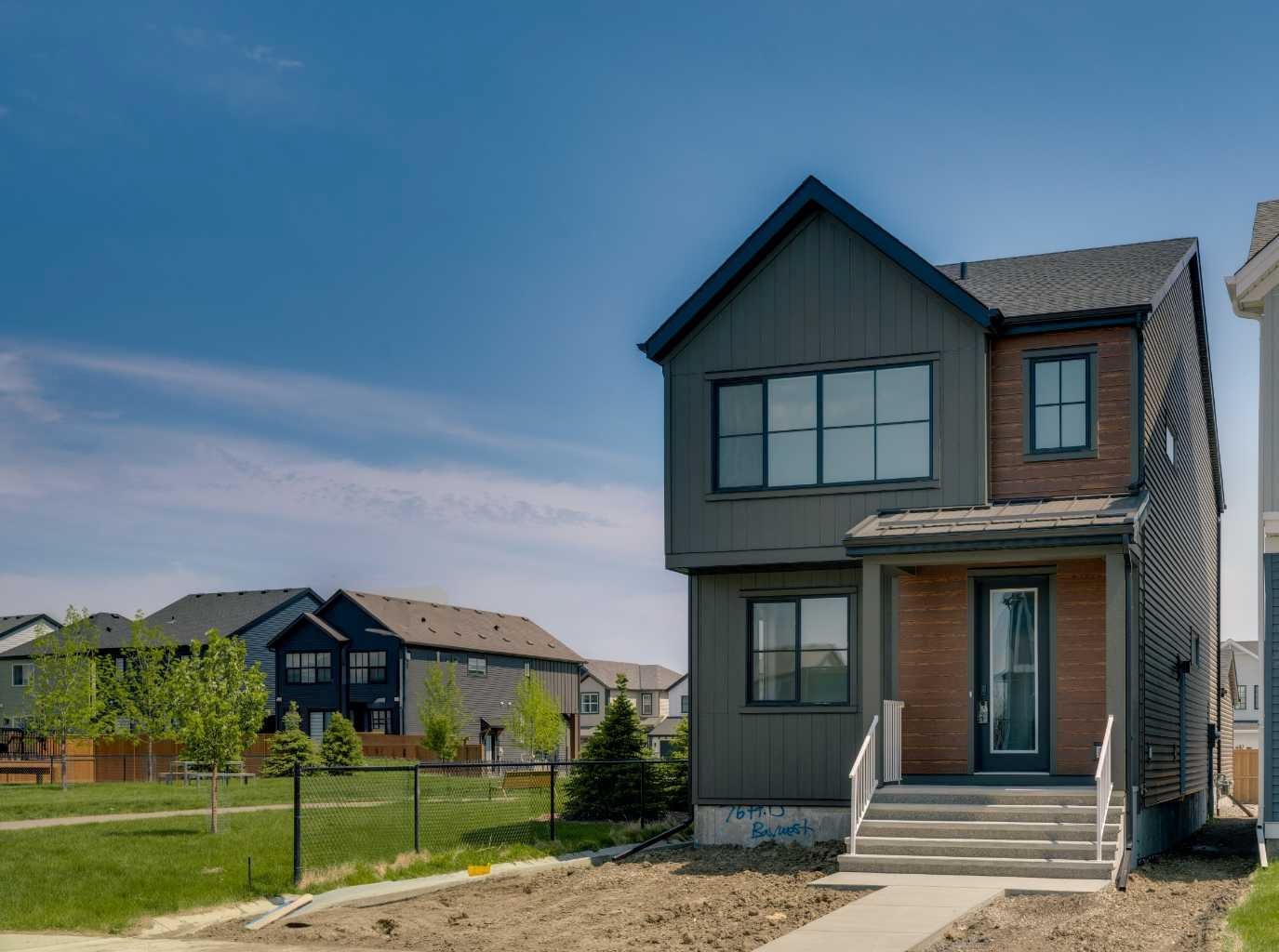 76 Heirloom Drive SE