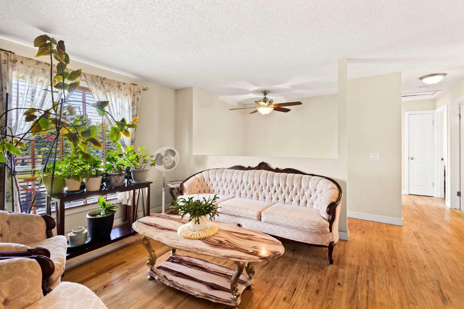 84 Fallswater Road NE