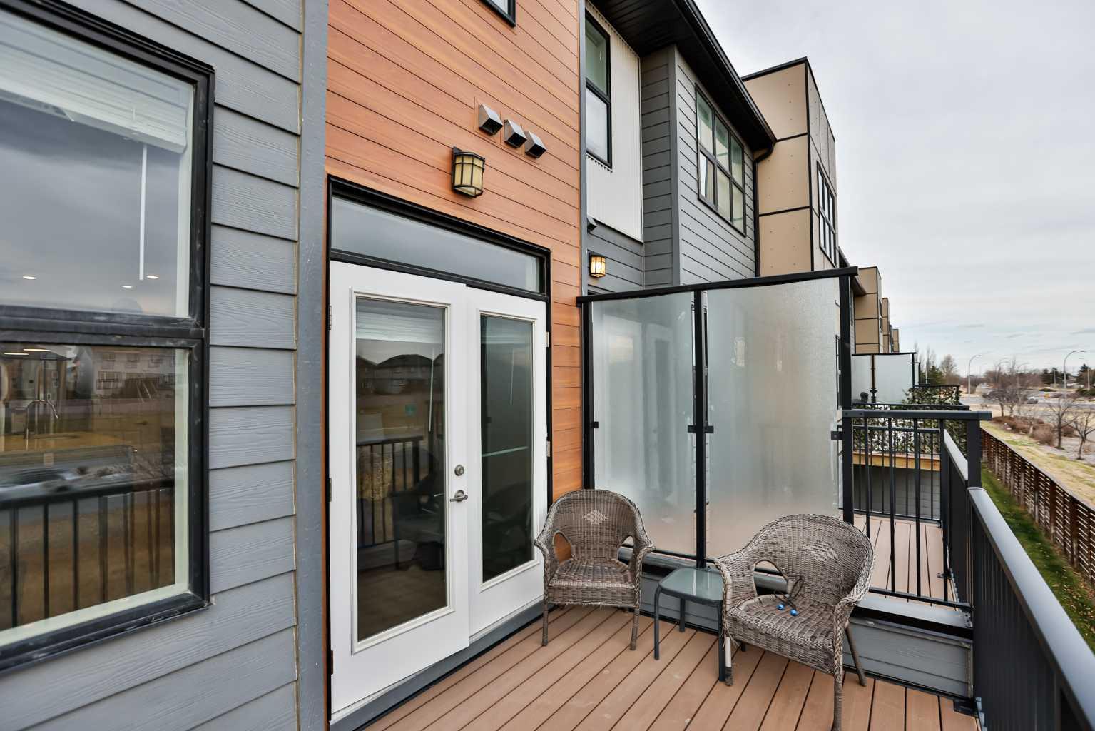 73 Aquitania Circle W 4