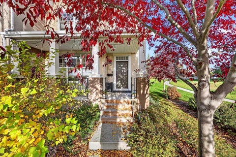 Photo of 6 Prestwick Estate Gate SE, Calgary, AB T2Z 4B6 (MLS # A2351643)