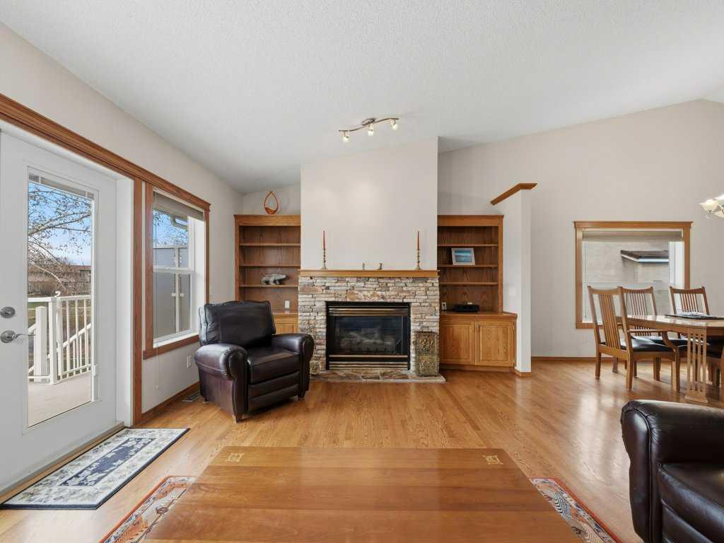 152 Waterstone Place SE