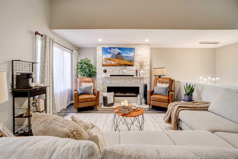 Photo of 7 Canyon Court W, Lethbridge, AB T1K 6V1 (MLS # A2342010)