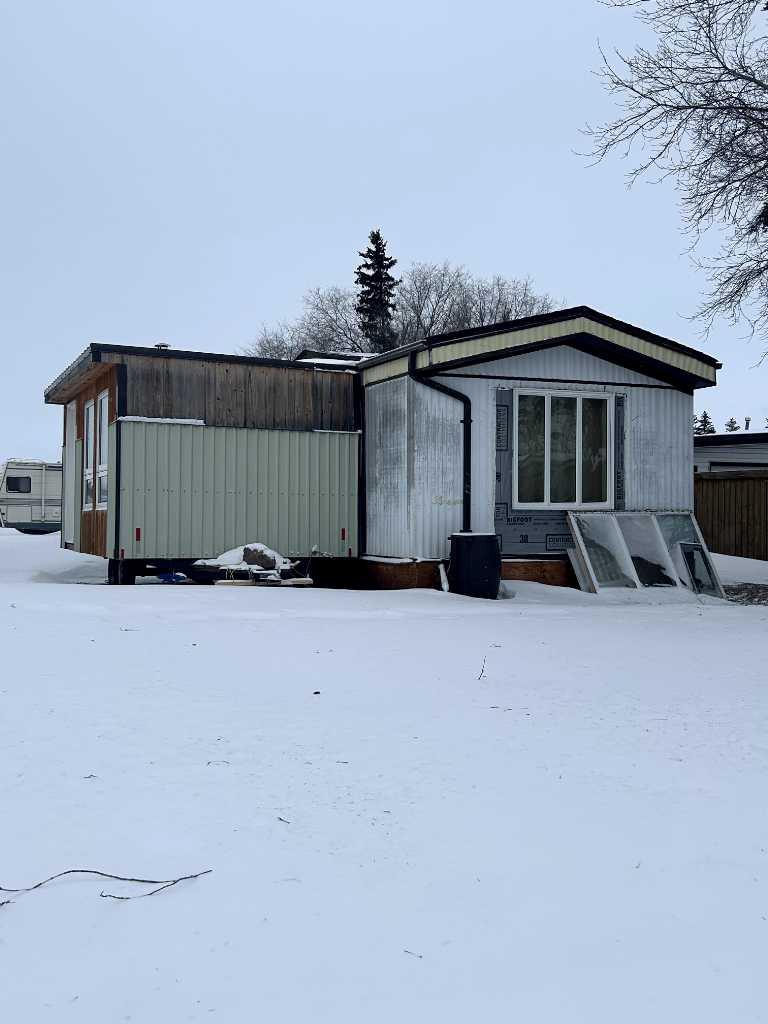 5050 43 A street Street