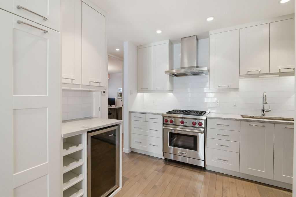 3449 Lane Crescent SW