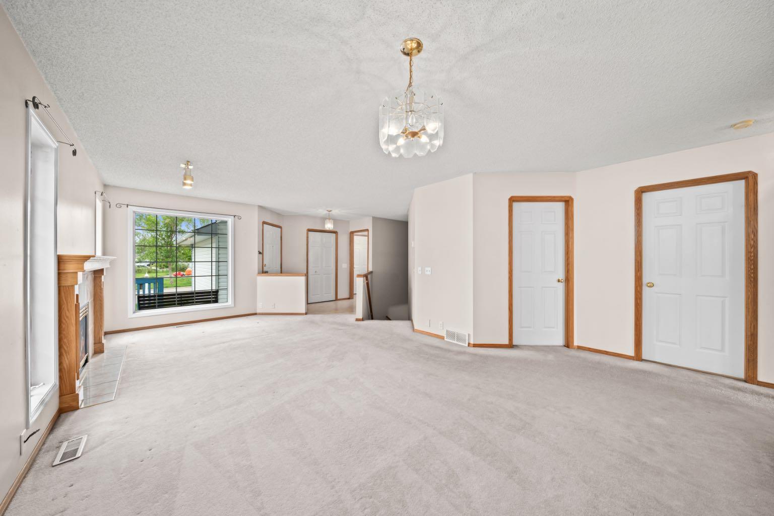 126 Douglas Glen Close SE