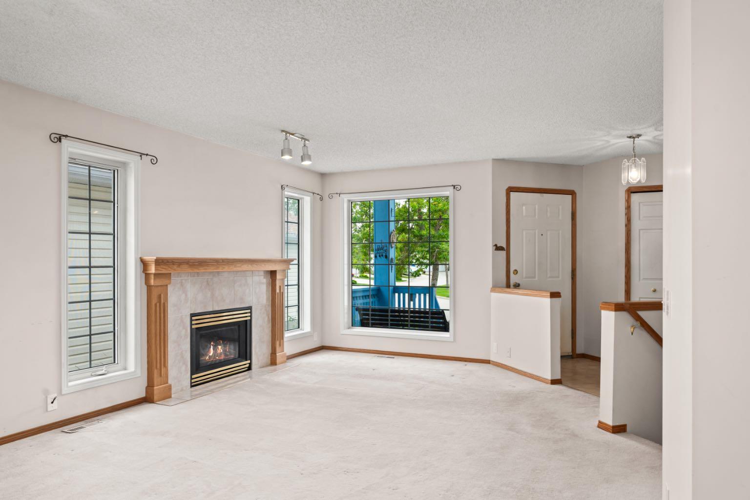 126 Douglas Glen Close SE