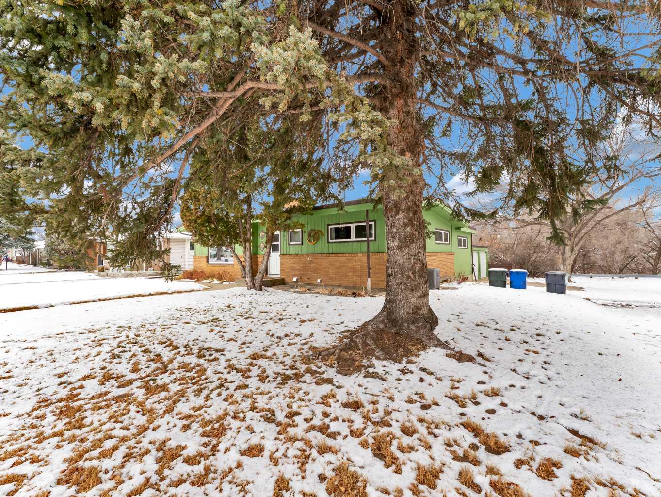 190 Connaught Drive SW