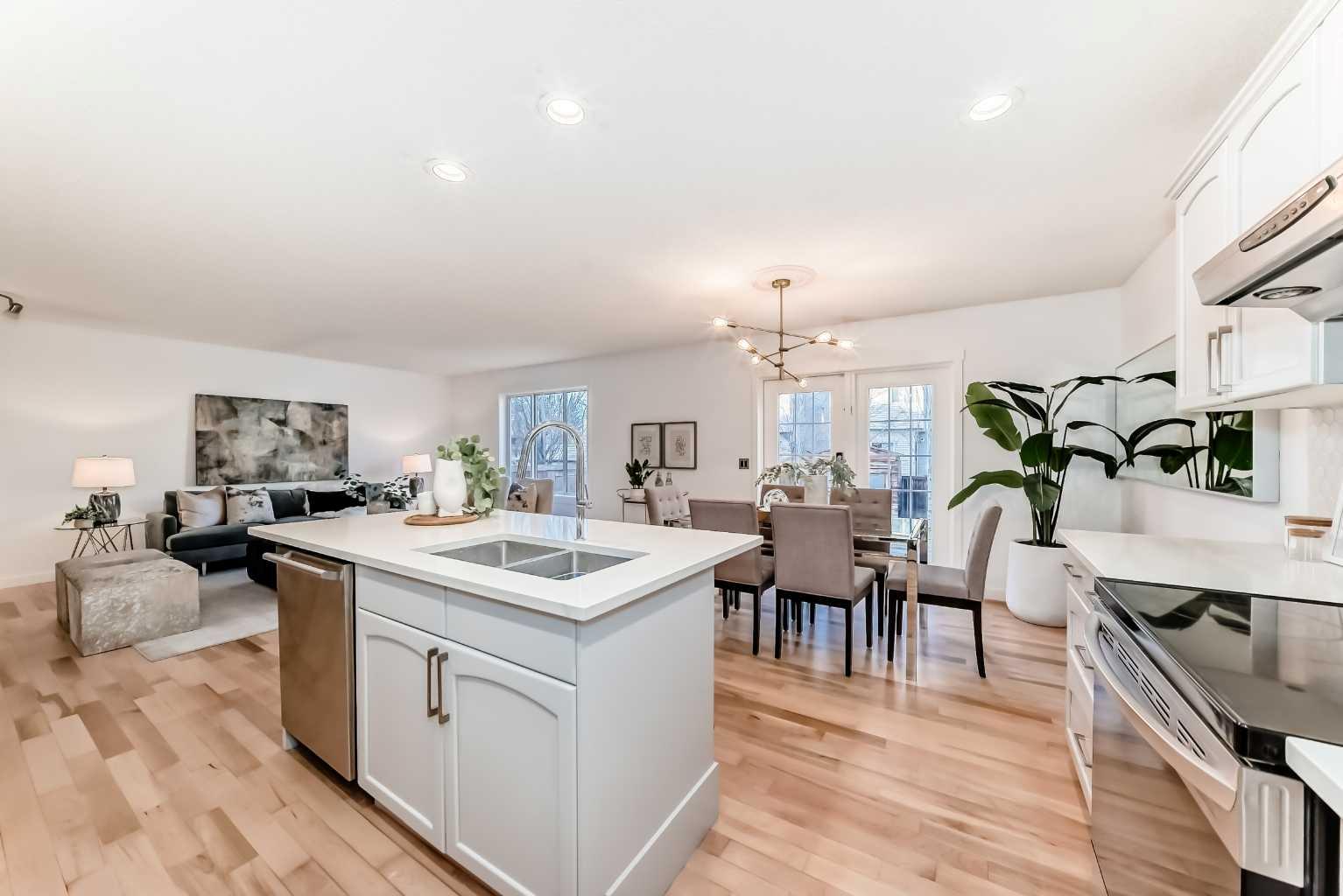 117 Chapalina Close SE