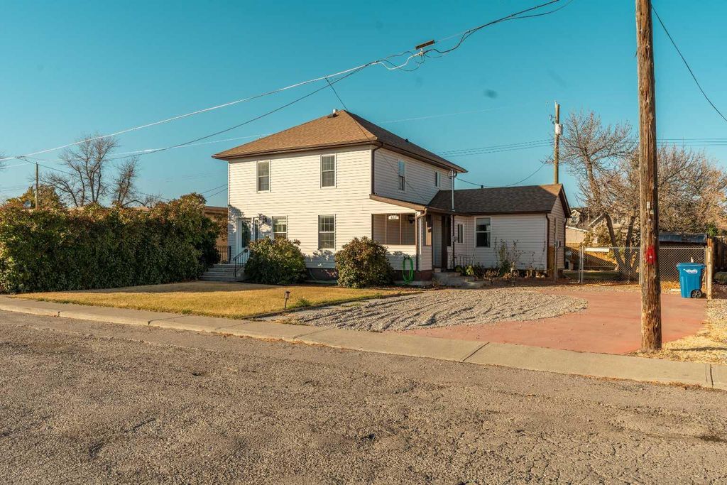 Photo of 451 20 Street, Fort Macleod, AB T0L 0Z0 (MLS # A2263161)