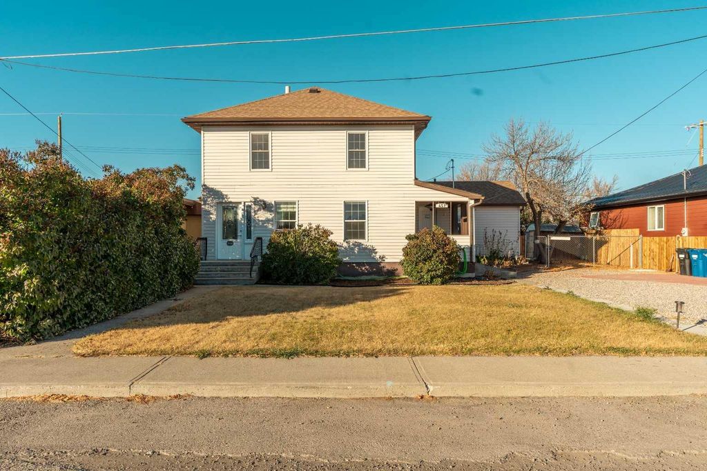 Photo of 451 20 Street, Fort Macleod, AB T0L 0Z0 (MLS # A2263161)