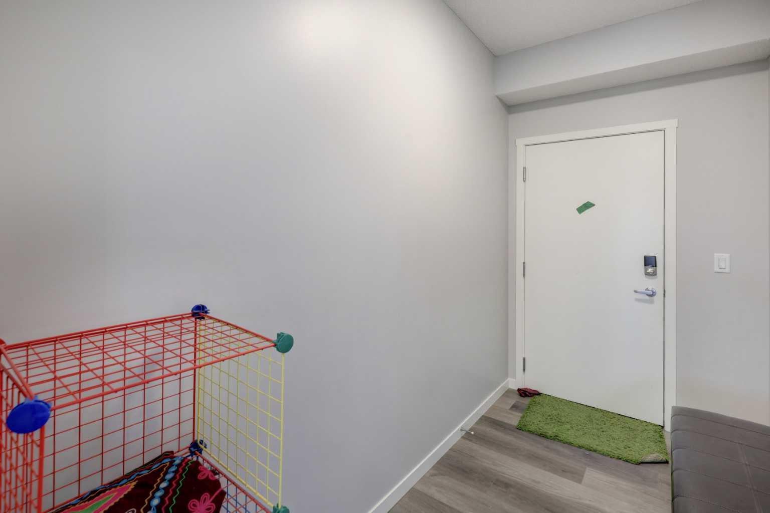 33 Carringham Gate NW 3415