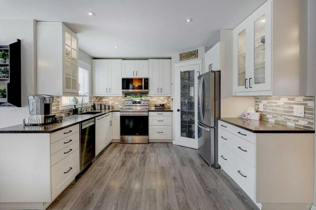 2033 Sagewood Point SW