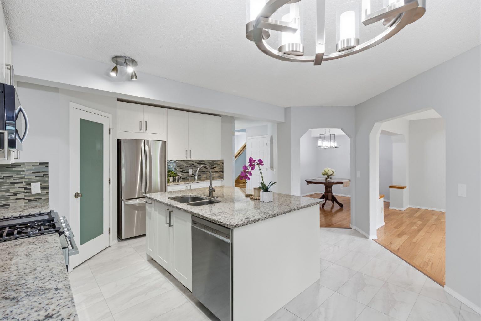 128 Valley Brook Circle NW