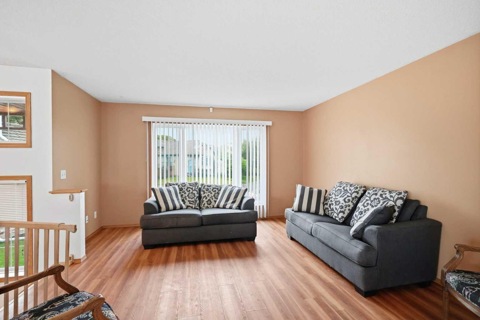 324 Mt Aberdeen Close SE