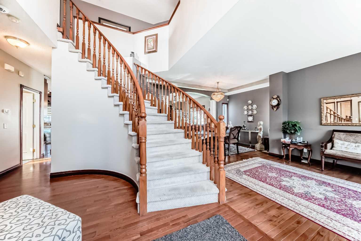 253 Coral Shores Cape NE