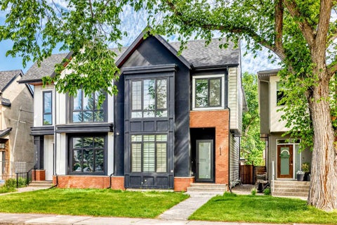 Photo of 414 32 Avenue NW, Calgary, AB T2M 2P9 (MLS # A2324820)