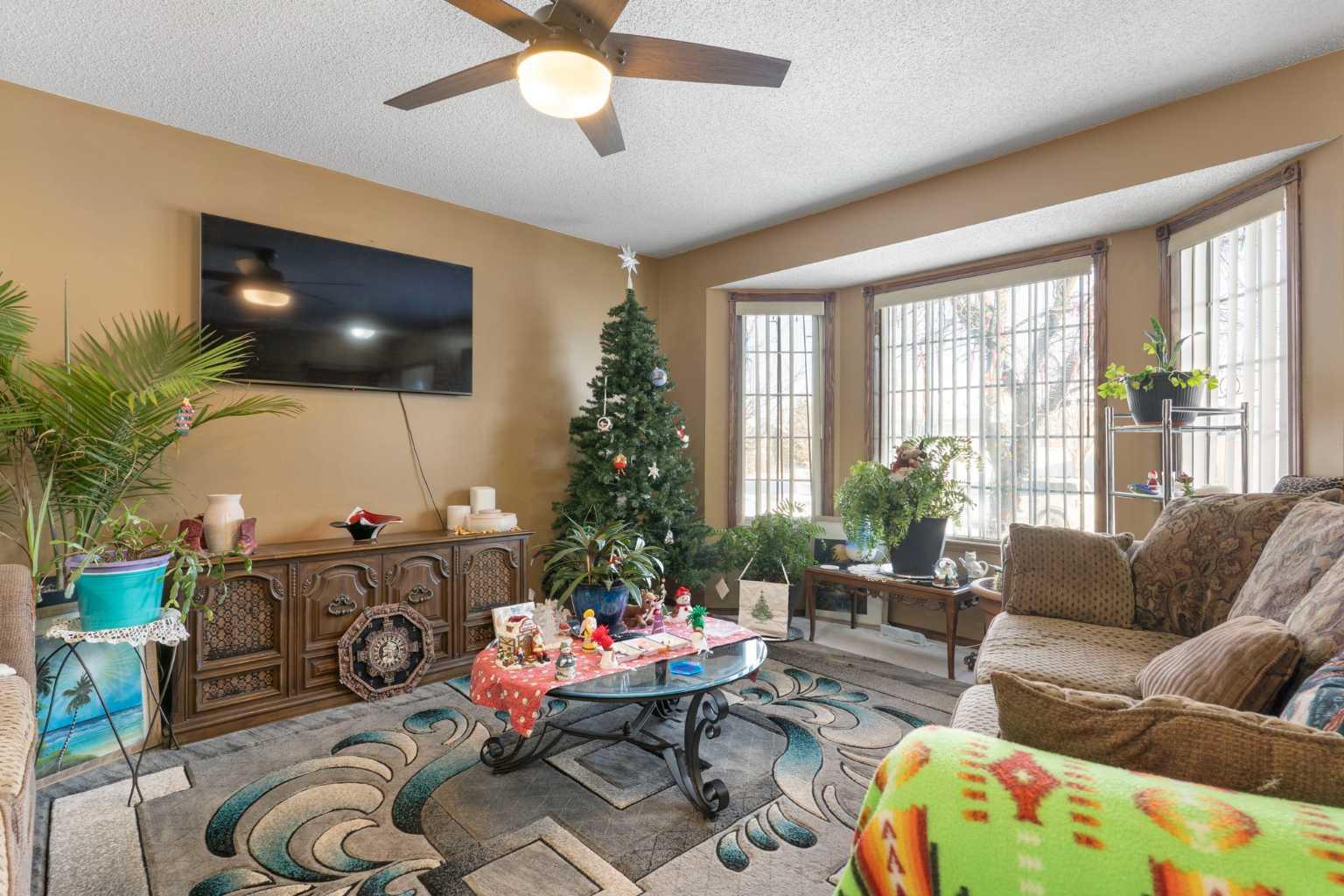 18 Greenview Crescent