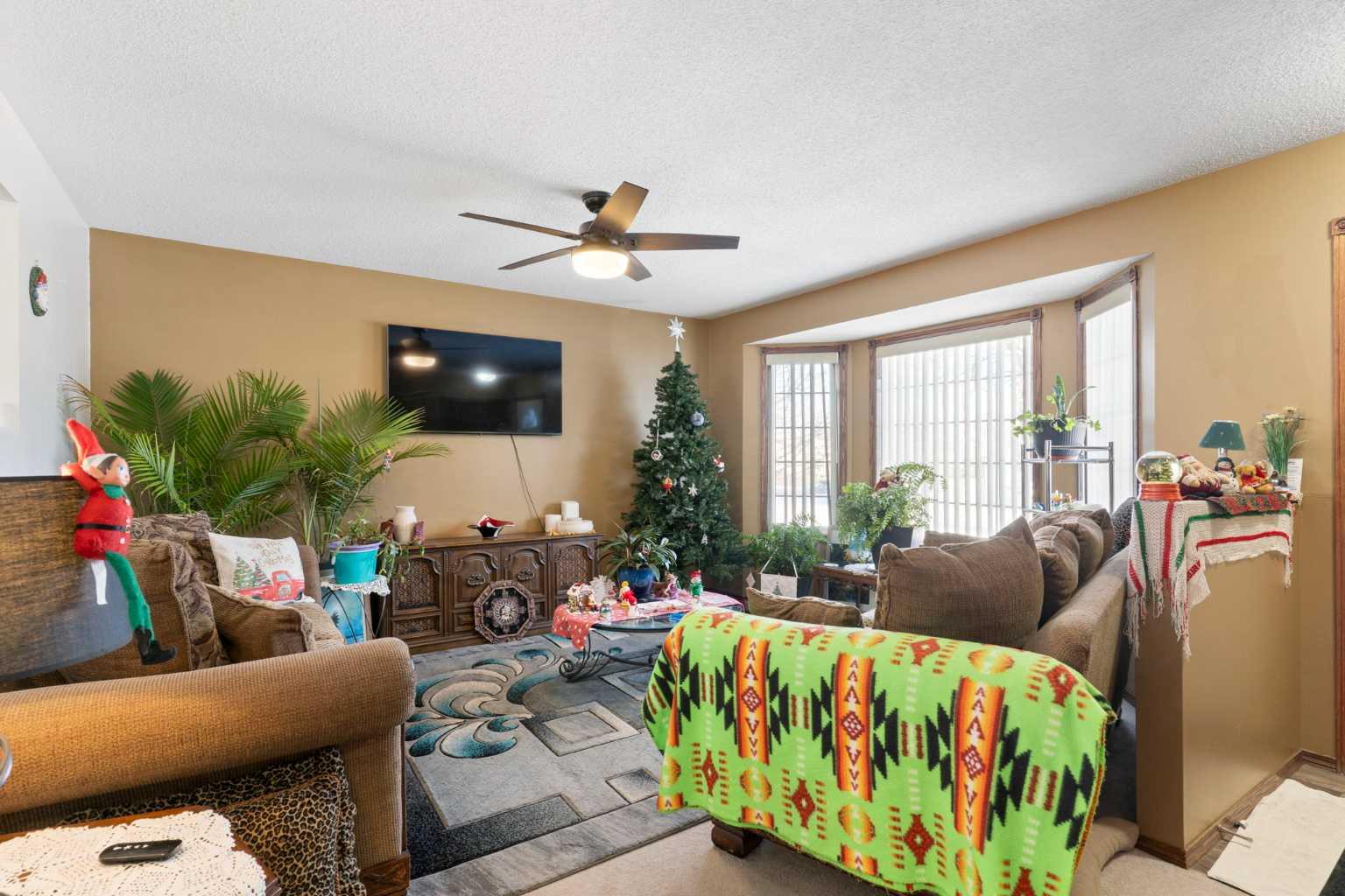 18 Greenview Crescent