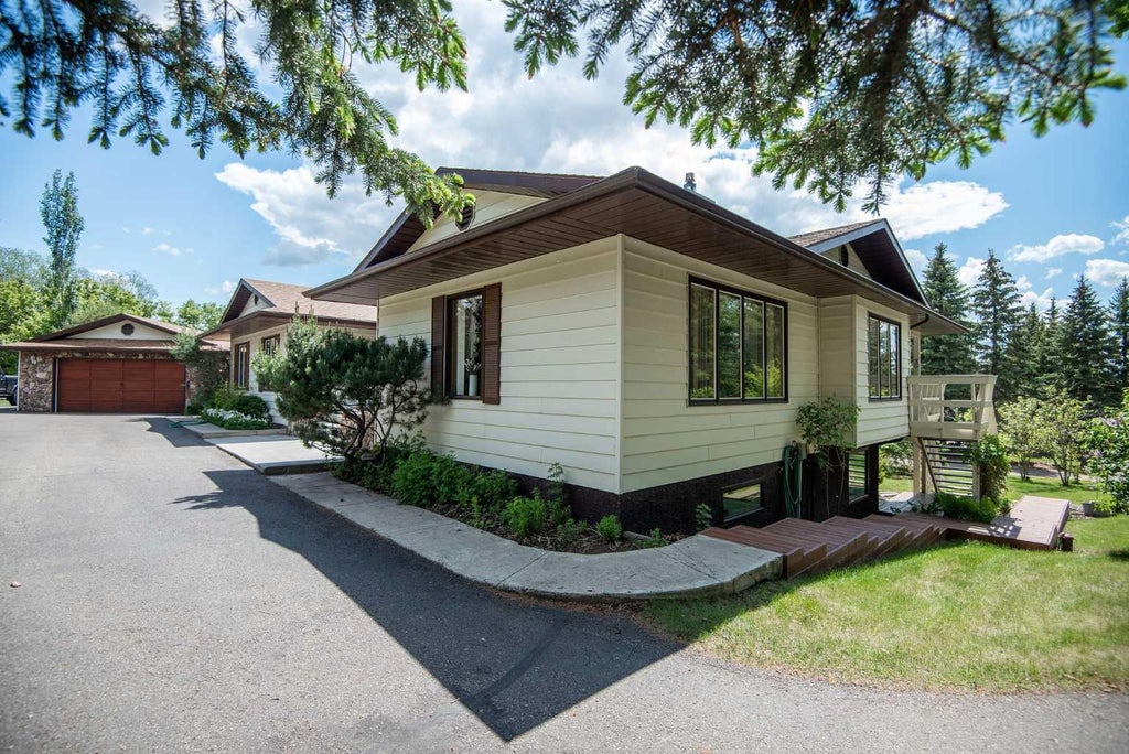 Photo of 28319 Township Road 384 #129, Rural Red Deer County, AB T4S 2A4 (MLS # A2321056)