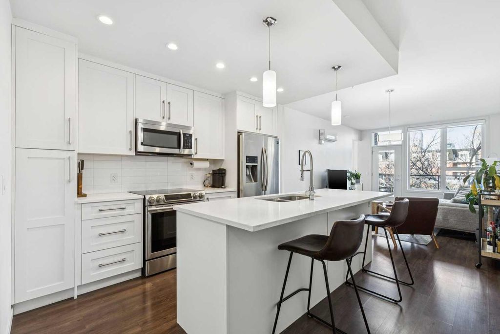 Photo of 317 22 Avenue SW #312, Calgary, AB T2S 3H6 (MLS # A2281661)