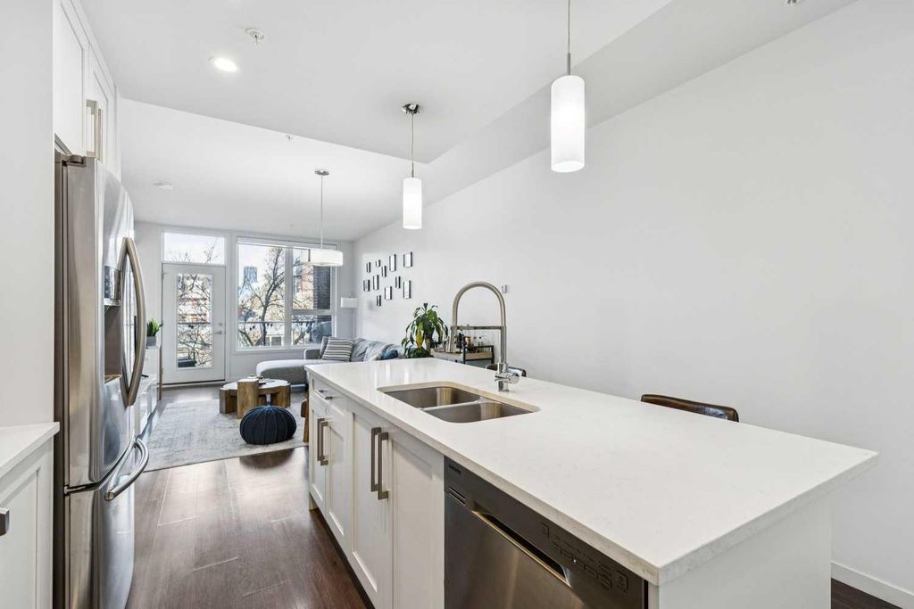 Photo of 317 22 Avenue SW #312, Calgary, AB T2S 3H6 (MLS # A2281661)