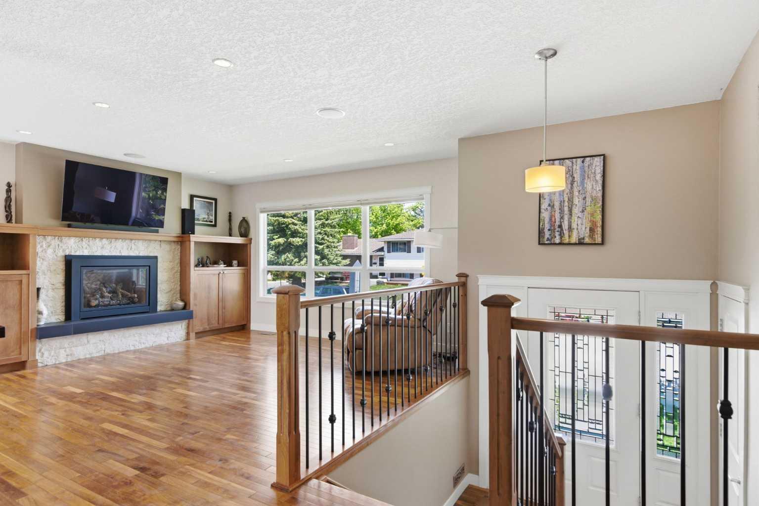 351 Queen Charlotte Road SE