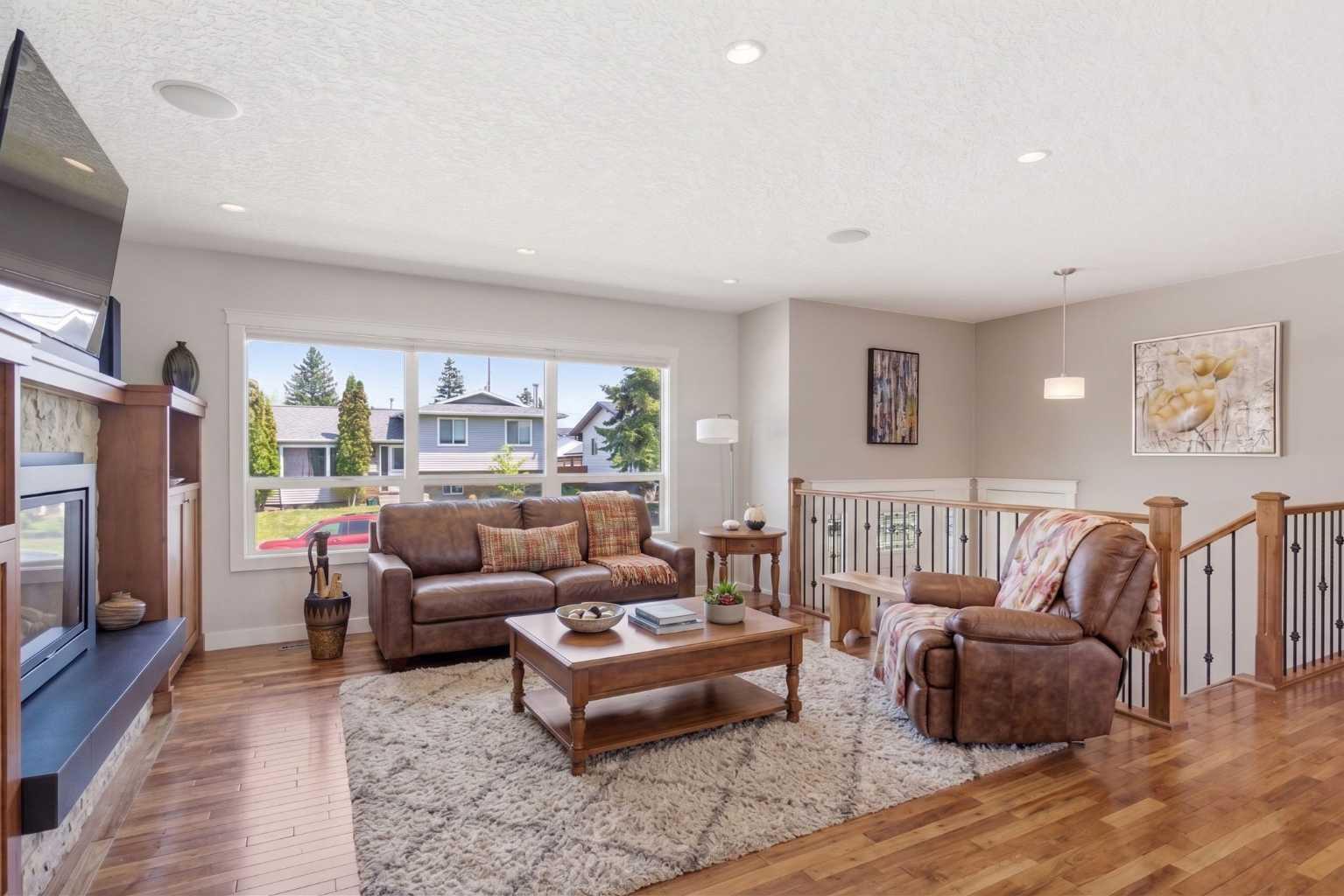 351 Queen Charlotte Road SE