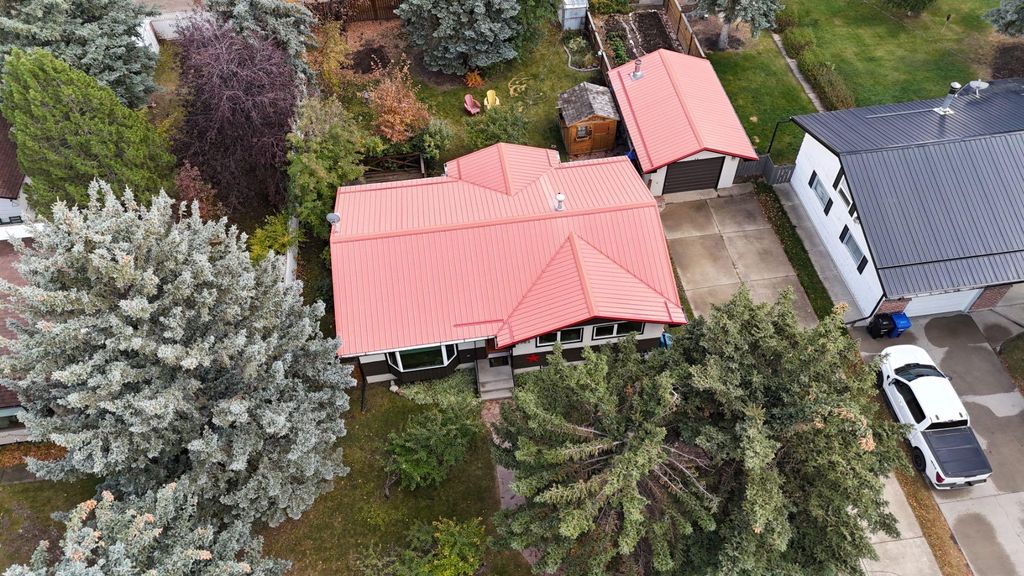 Photo of 2505 21 Street, Nanton, AB T0L 1R0 (MLS # A2264888)