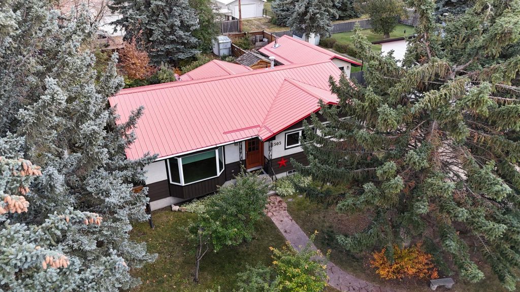 Photo of 2505 21 Street, Nanton, AB T0L 1R0 (MLS # A2264888)