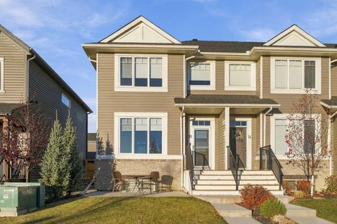 Photo of 18 Willow Green Link, Cochrane, AB T4C 2S8 (MLS # A2353128)