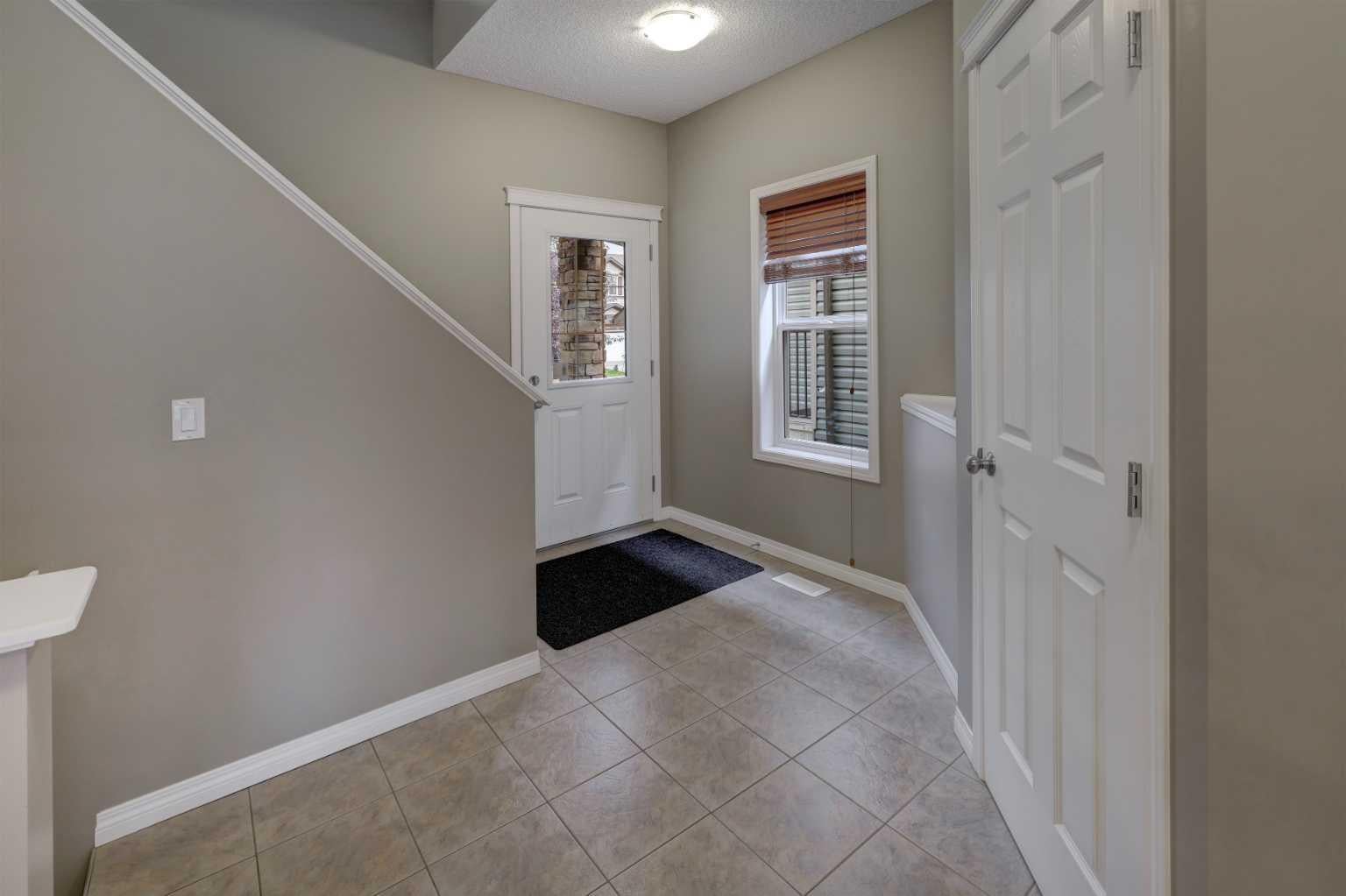 108 Kinlea Link NW