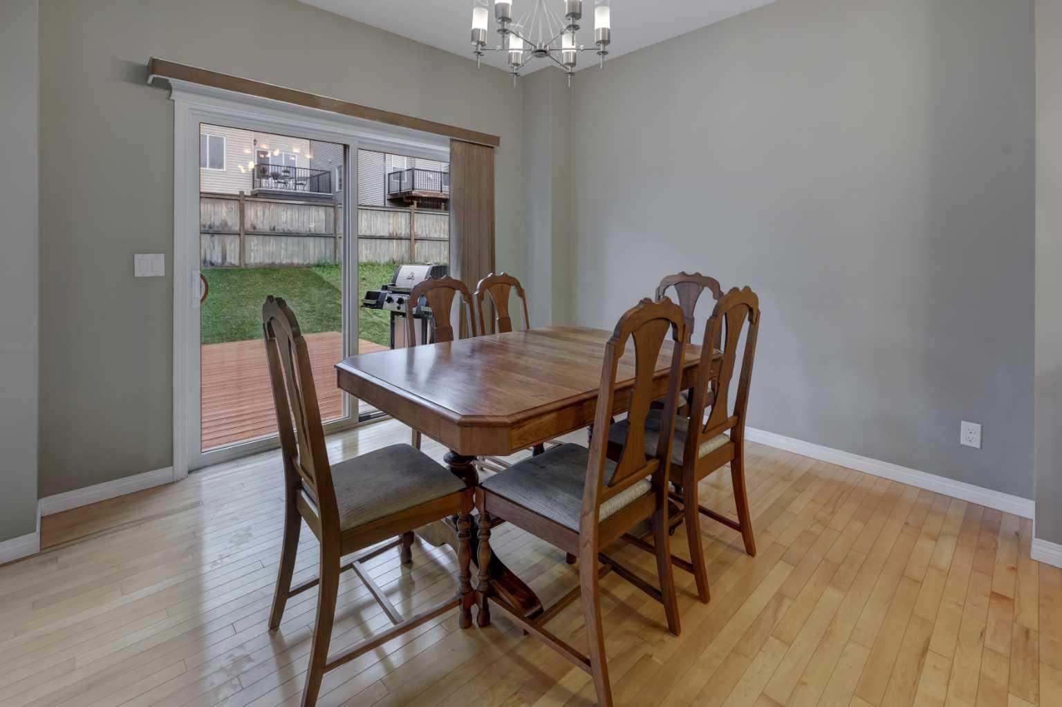 108 Kinlea Link NW