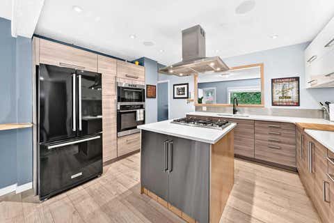 Photo of 8512 33 Avenue NW, Calgary, AB T3B 1M1 (MLS # A2339977)