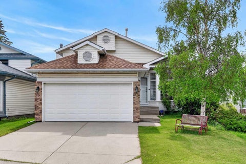 Photo of 76 Hawkmount Close NW, Calgary, AB T3G 3Z5 (MLS # A2318255)