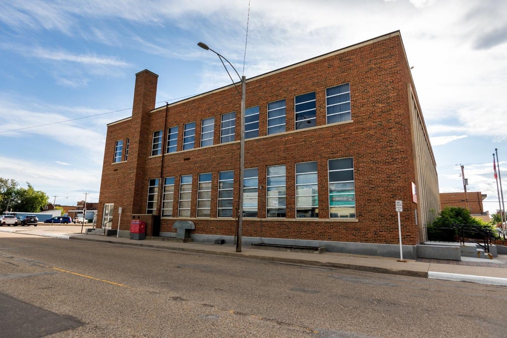 Photo of 4901 50 Avenue #260, Camrose, AB T4V 0S0 (MLS # A2339953)