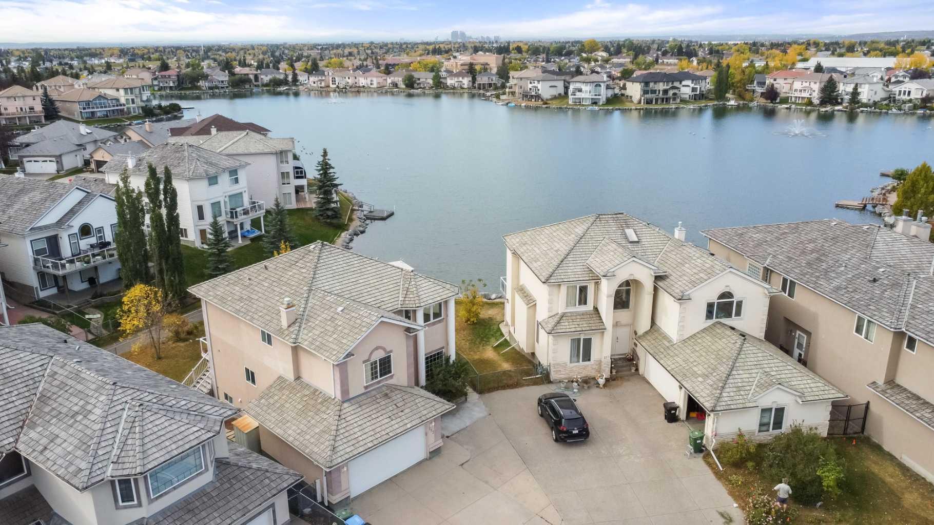 253 Coral Shores Cape NE