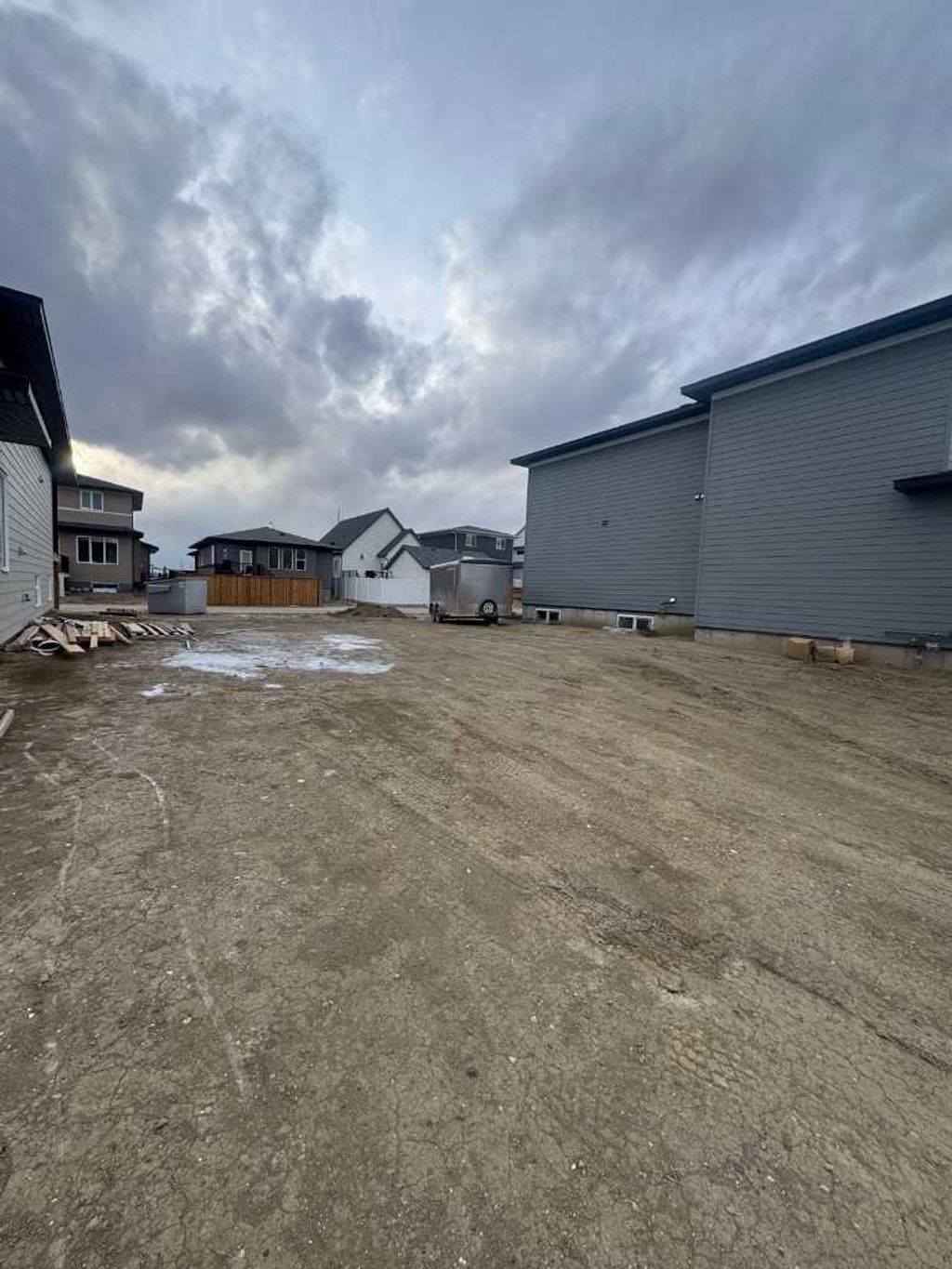 Photo of 660 Devonia Road W, Lethbridge, AB T1J 5W3 (MLS # A2325440)