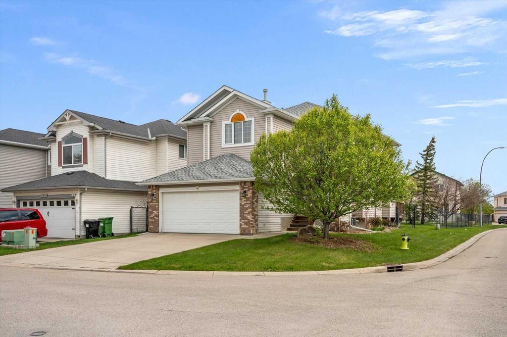 Photo of 4 Citadel Meadow Court NW, Calgary, AB T3G 4K6 (MLS # A2308064)