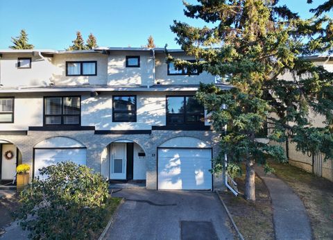 5400 Dalhousie Drive NW 33 Calgary AB T3A 2B4