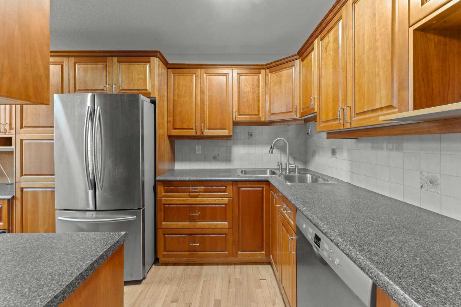 5400 Dalhousie Drive NW 33