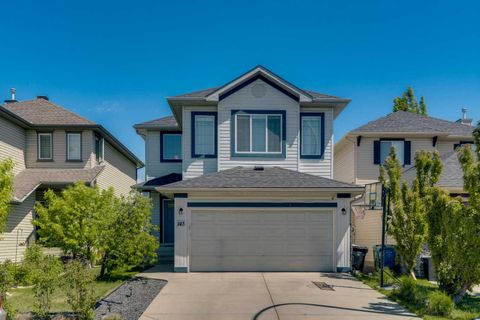 Property photo of 143 Cranfield Circle Se, Calgary, AB T3m 1h1