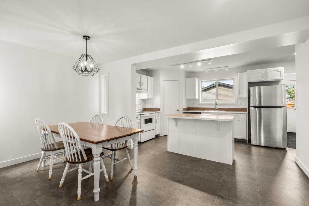 Photo of 223 Coventry Road NE, Calgary, AB T3K 5H6 (MLS # A2329320)