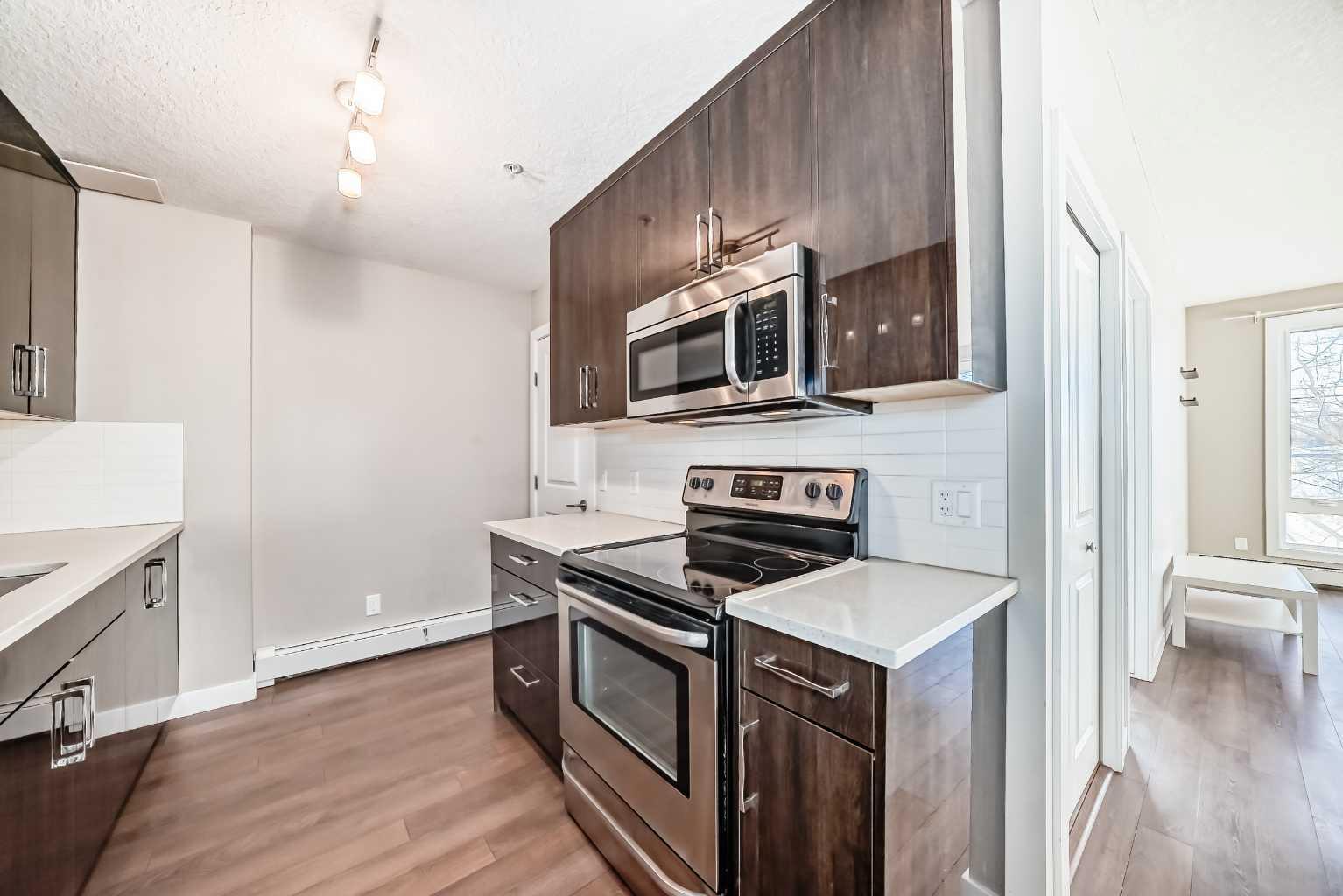 607 17 Avenue NW 206