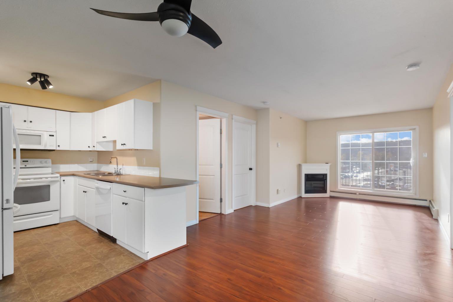 9604 Manning Avenue 412