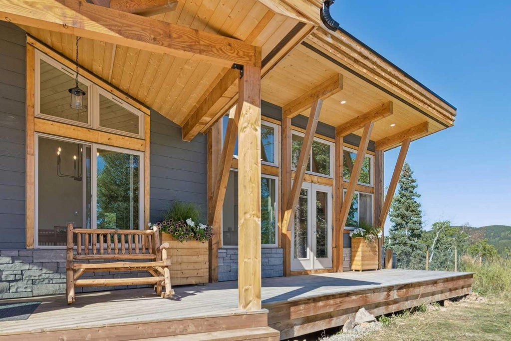 Photo of 26 Chinook Ridge, Rural Foothills County, AB T0L 1K0 (MLS # A2347955)