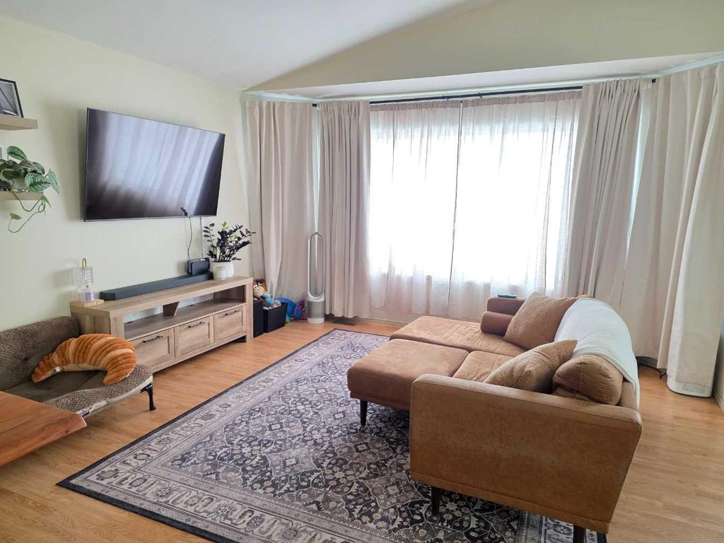 Photo of 58 Pinnacle Crossing, Grande Prairie, AB T8W 2X3 (MLS # A2283720)