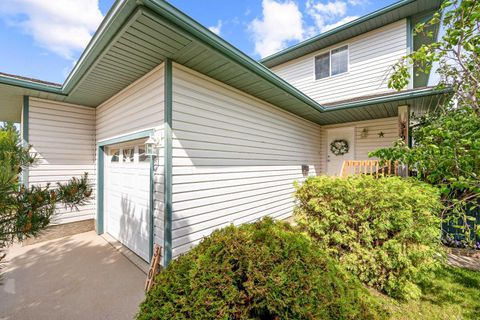 Photo of 3101 51 Avenue, Lloydminster, AB T9V 1H9 (MLS # A2320583)