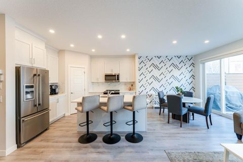 Tiny photo for 5 Sage Bluff Heights NW, Calgary, AB T3R 1W2 (MLS # A2298650)